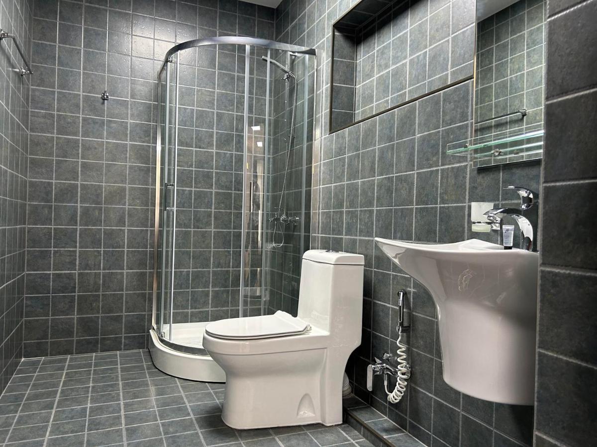 Hotel Four Seasons Тбилиси Екстериор снимка