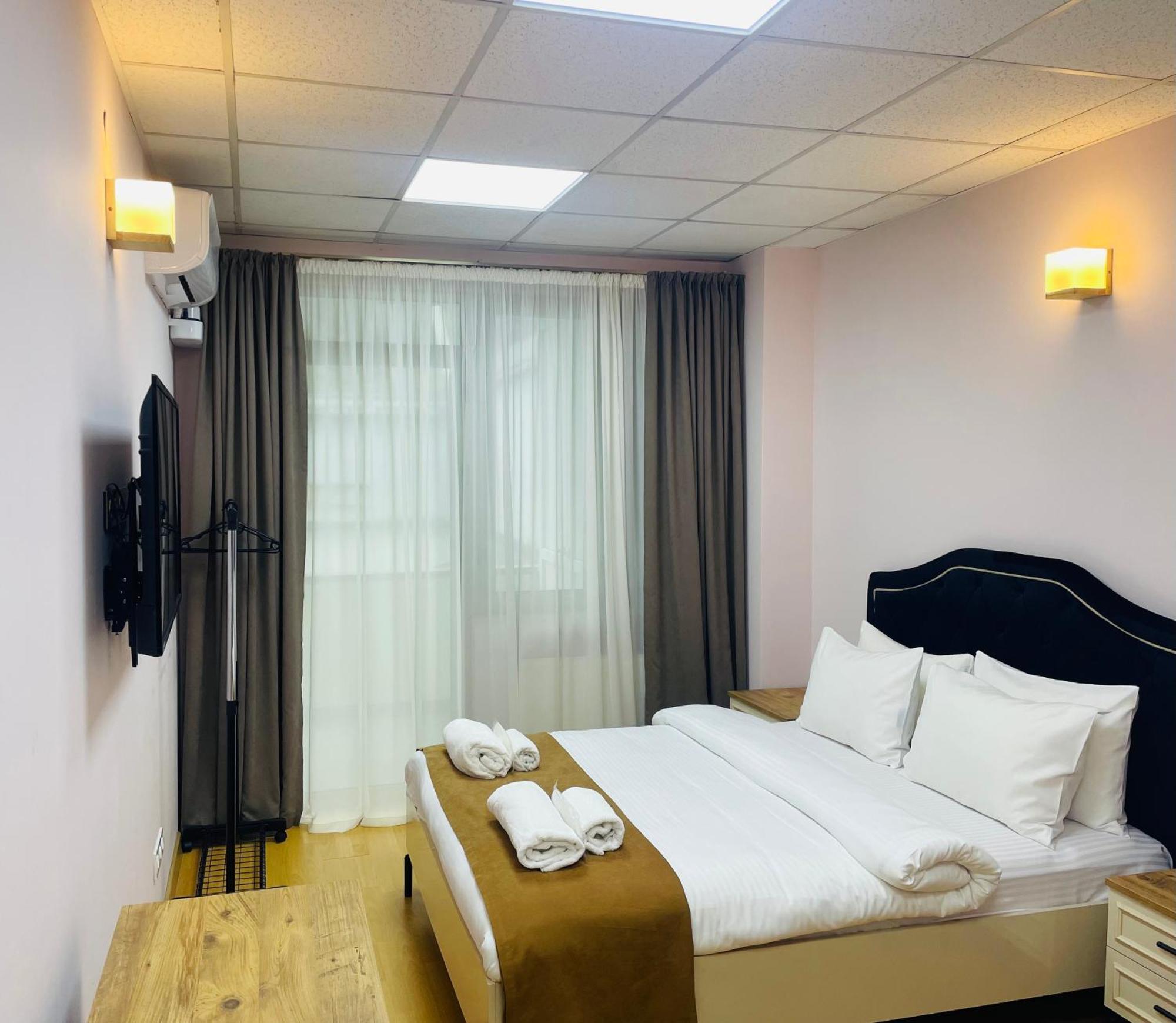 Hotel Four Seasons Тбилиси Екстериор снимка